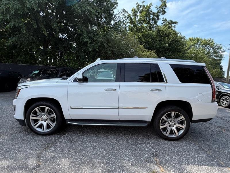 Cadillac Escalade Premium 4WD 2016