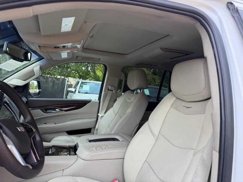 Cadillac Escalade Premium 4WD 2016