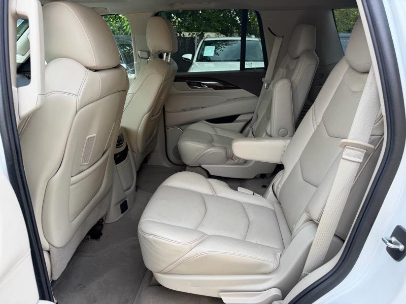 Cadillac Escalade Premium 4WD 2016