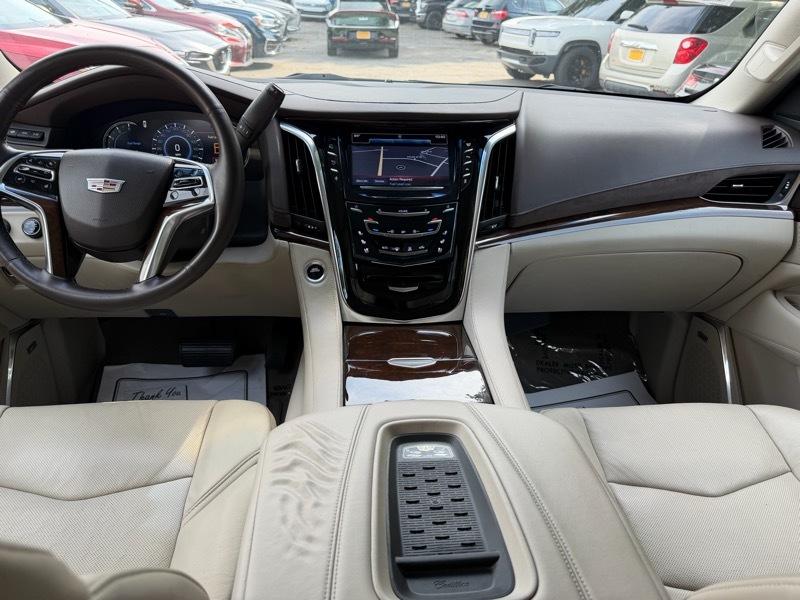 Cadillac Escalade Premium 4WD 2016