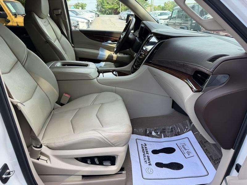 Cadillac Escalade Premium 4WD 2016