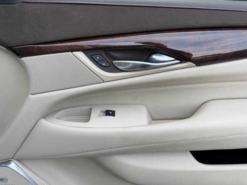 Cadillac Escalade Premium 4WD 2016