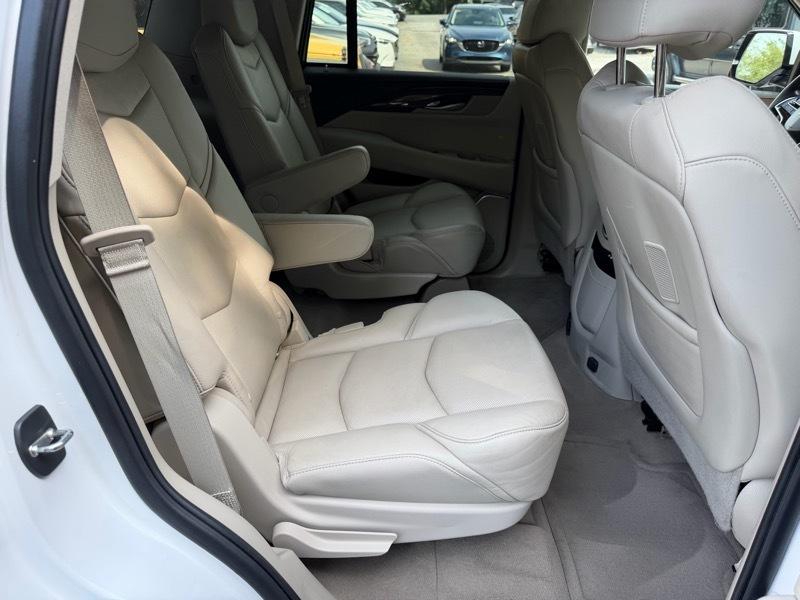 Cadillac Escalade Premium 4WD 2016