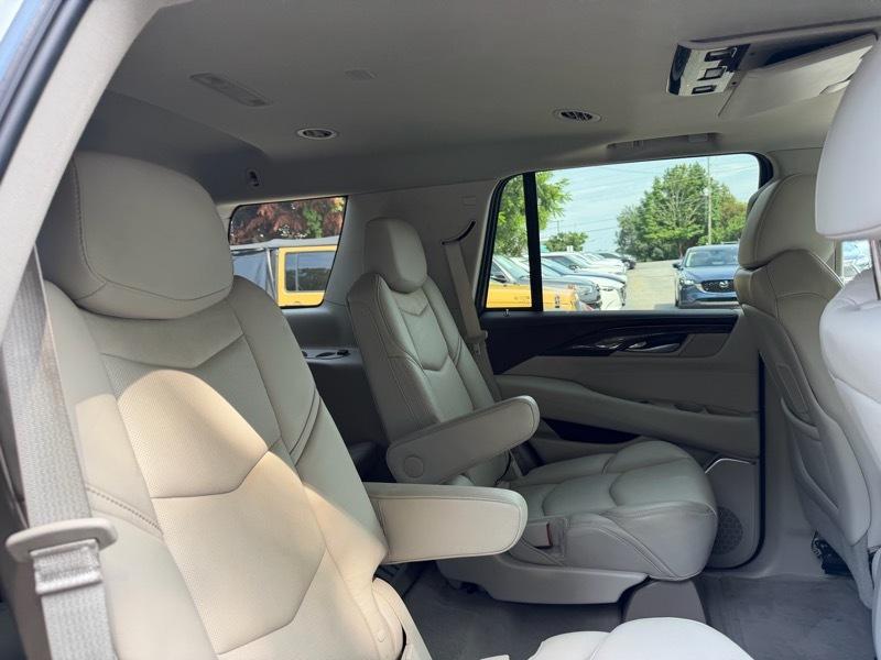 Cadillac Escalade Premium 4WD 2016