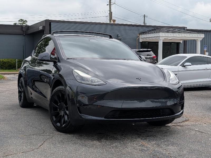 Tesla Model Y Long Range AWD 2024