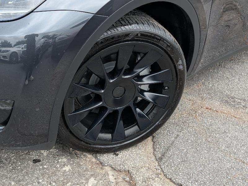 Tesla Model Y Long Range AWD 2024