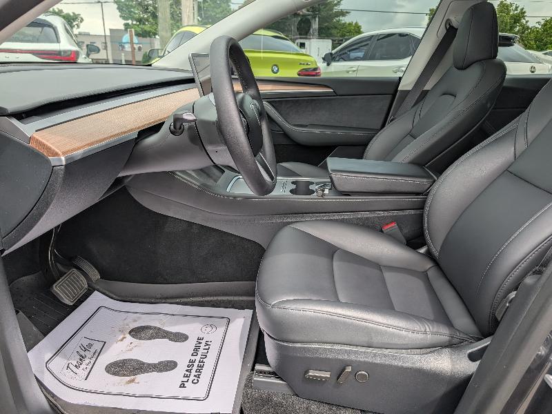 Tesla Model Y Long Range AWD 2024