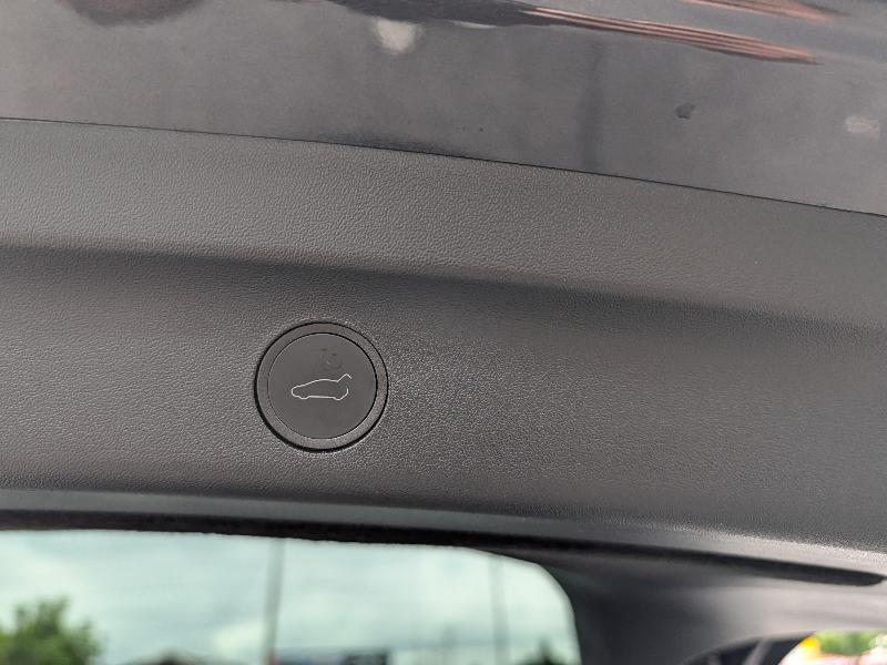 Tesla Model Y Long Range AWD 2024