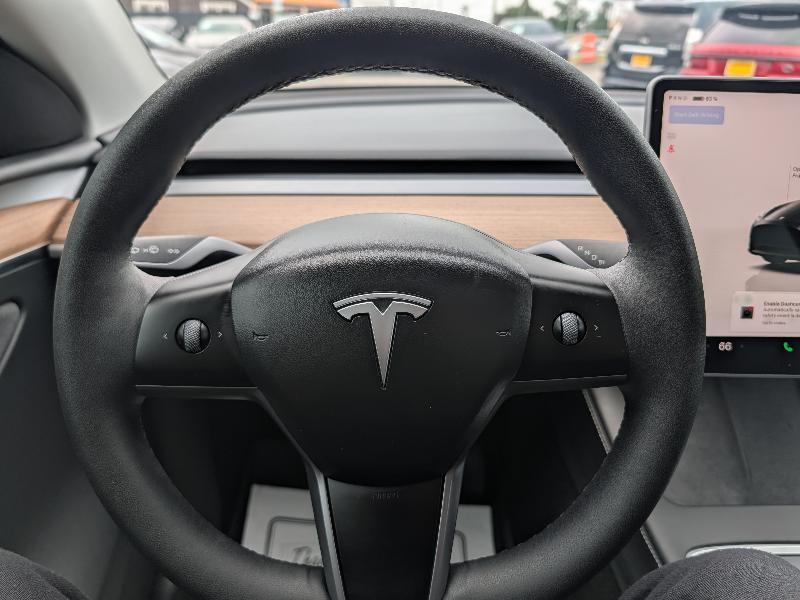 Tesla Model Y Long Range AWD 2024
