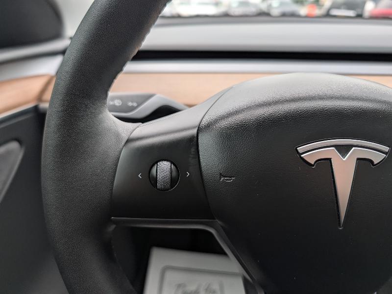 Tesla Model Y Long Range AWD 2024
