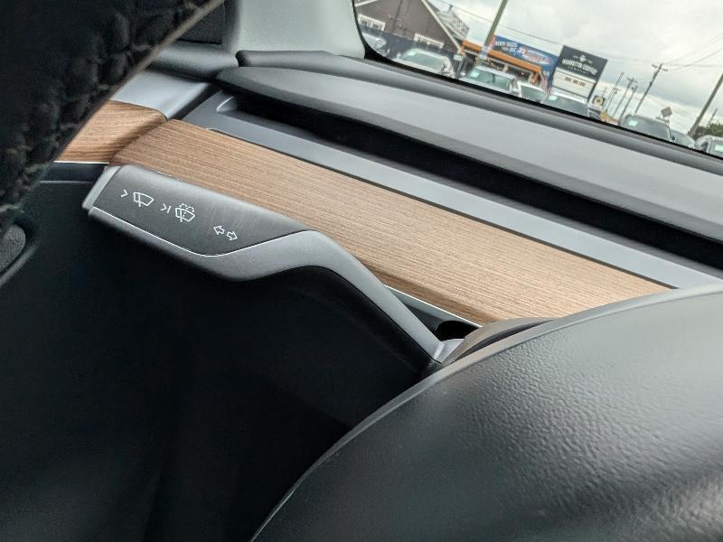 Tesla Model Y Long Range AWD 2024