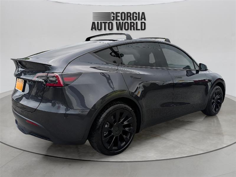 Tesla Model Y Long Range AWD 2024