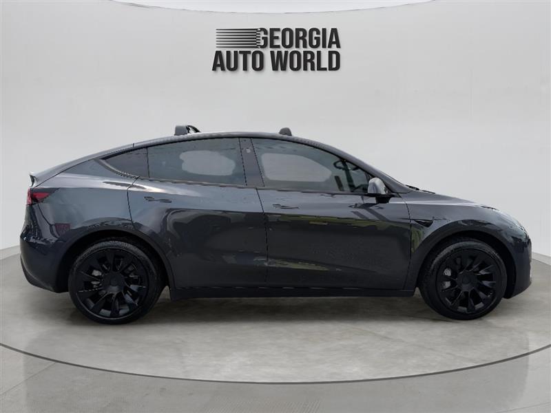 Tesla Model Y Long Range AWD 2024
