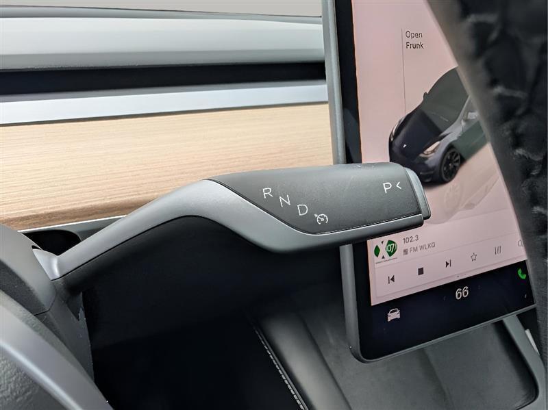 Tesla Model Y Long Range AWD 2024