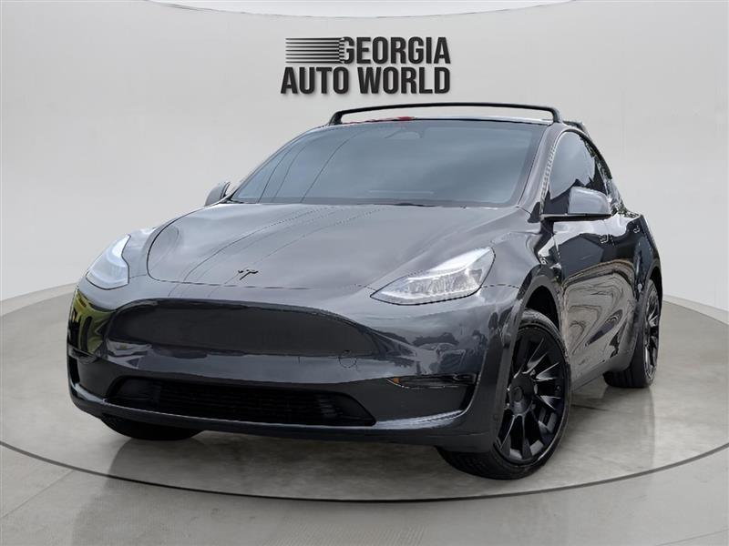 Tesla Model Y Standard Range 4D SUV 2024