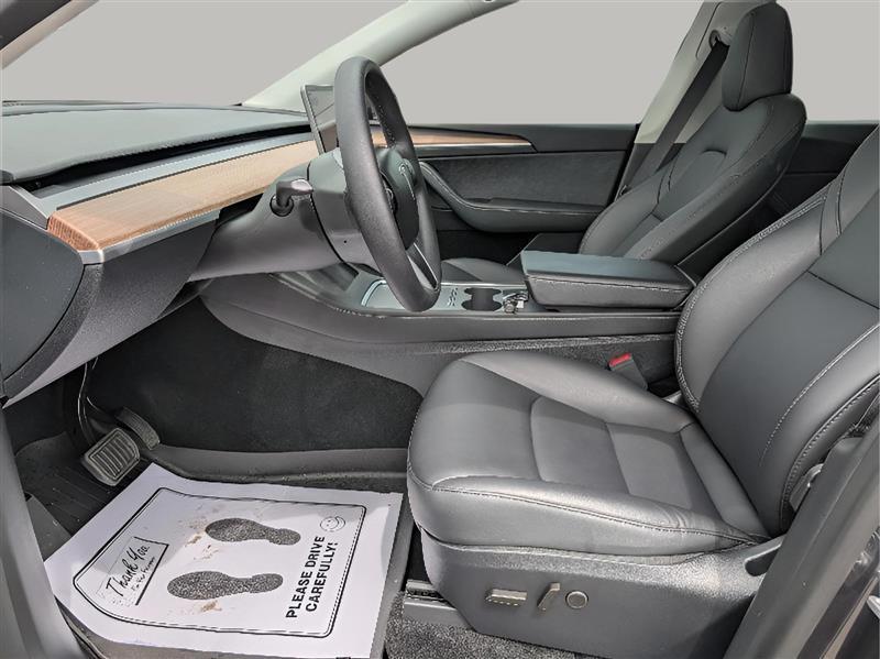 Tesla Model Y Standard Range 4D SUV 2024