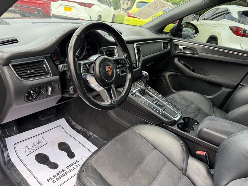 Porsche Macan GTS 2018