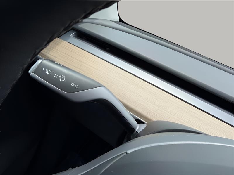 Tesla Model Y Long Range 2023