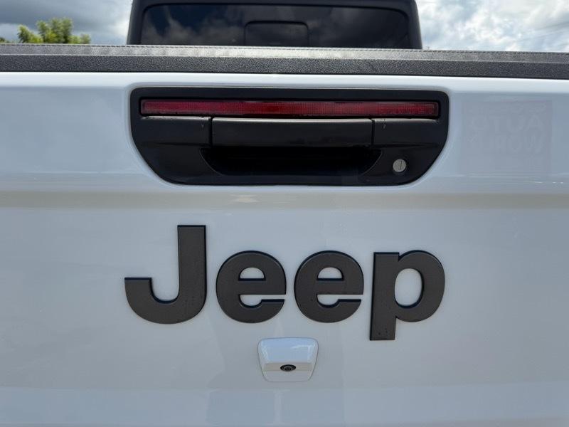 Jeep Gladiator Sport 2021