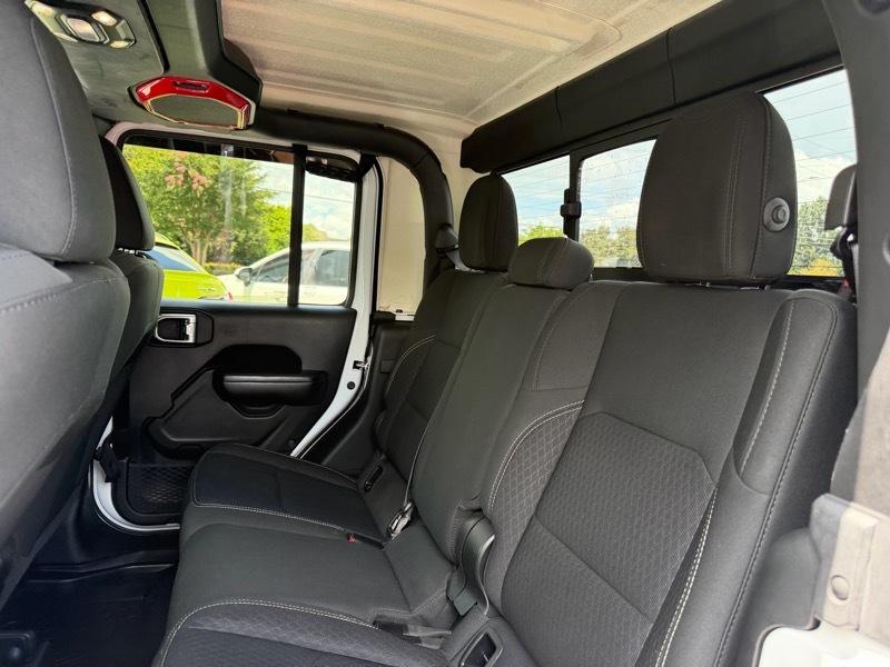 Jeep Gladiator Sport 2021