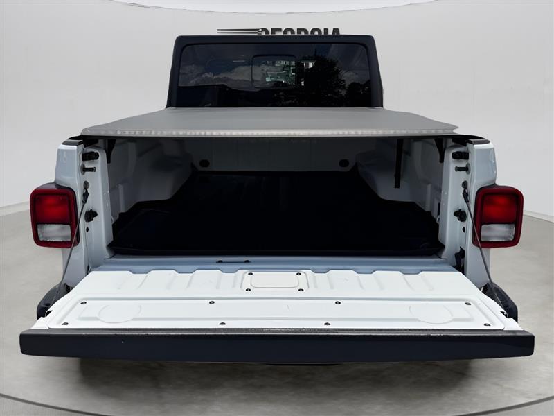 Jeep Gladiator Sport 2021