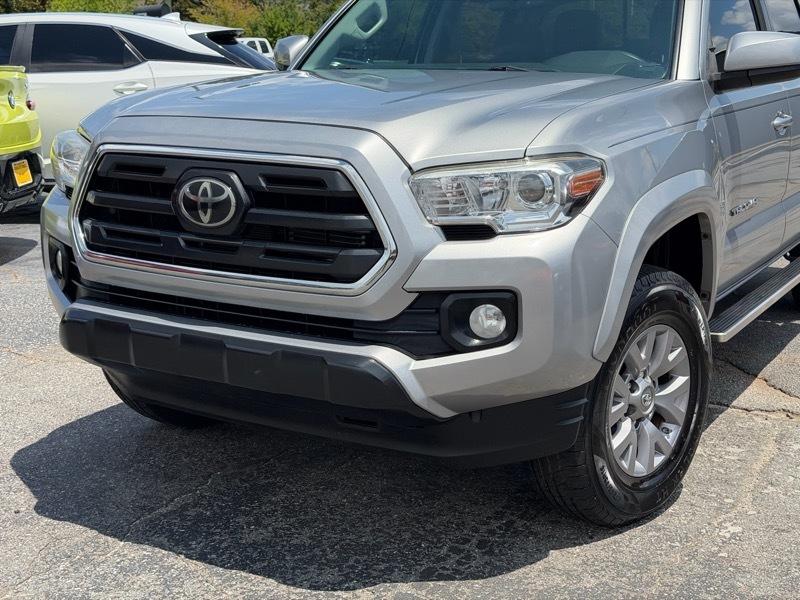 Toyota Tacoma 2WD Double Cab V6 AT SR5 (Natl) 2019