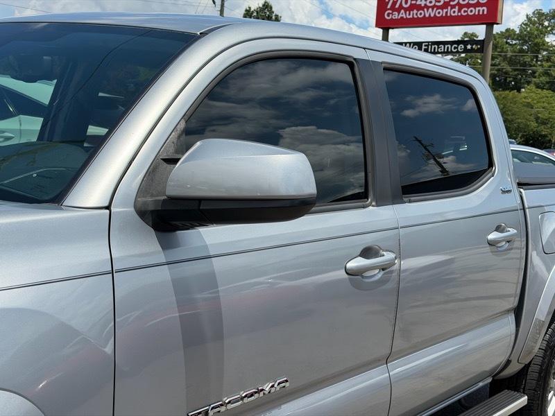 Toyota Tacoma 2WD Double Cab V6 AT SR5 (Natl) 2019