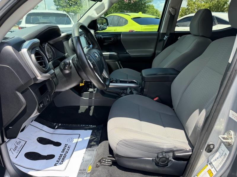 Toyota Tacoma 2WD Double Cab V6 AT SR5 (Natl) 2019