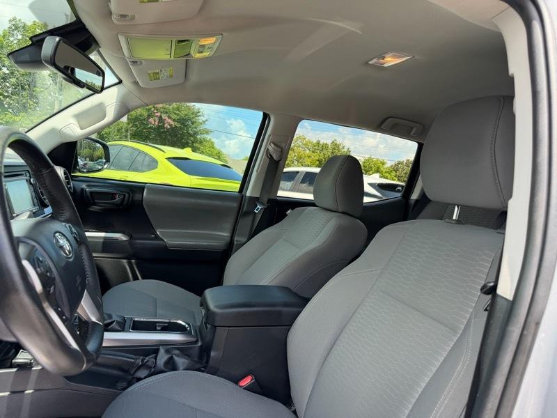 Toyota Tacoma 2WD Double Cab V6 AT SR5 (Natl) 2019