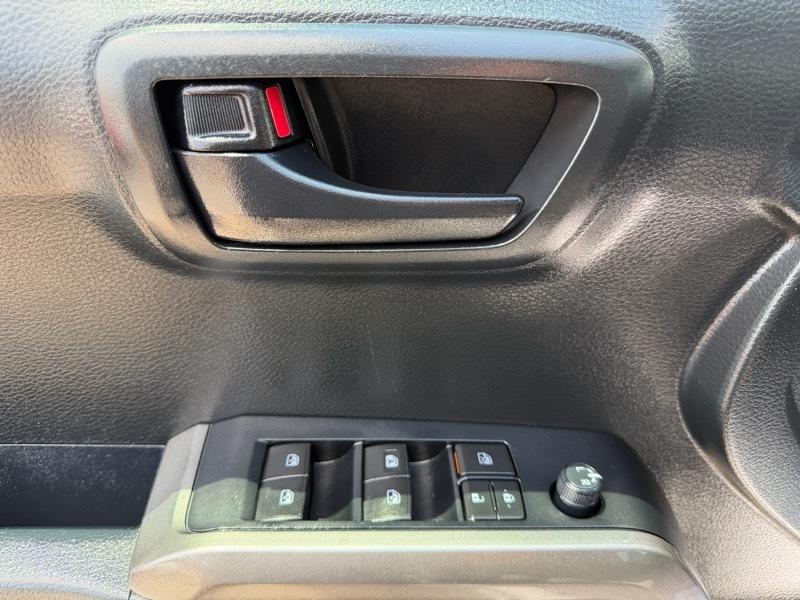Toyota Tacoma 2WD Double Cab V6 AT SR5 (Natl) 2019
