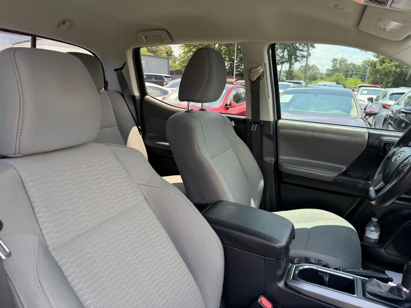 Toyota Tacoma 2WD Double Cab V6 AT SR5 (Natl) 2019