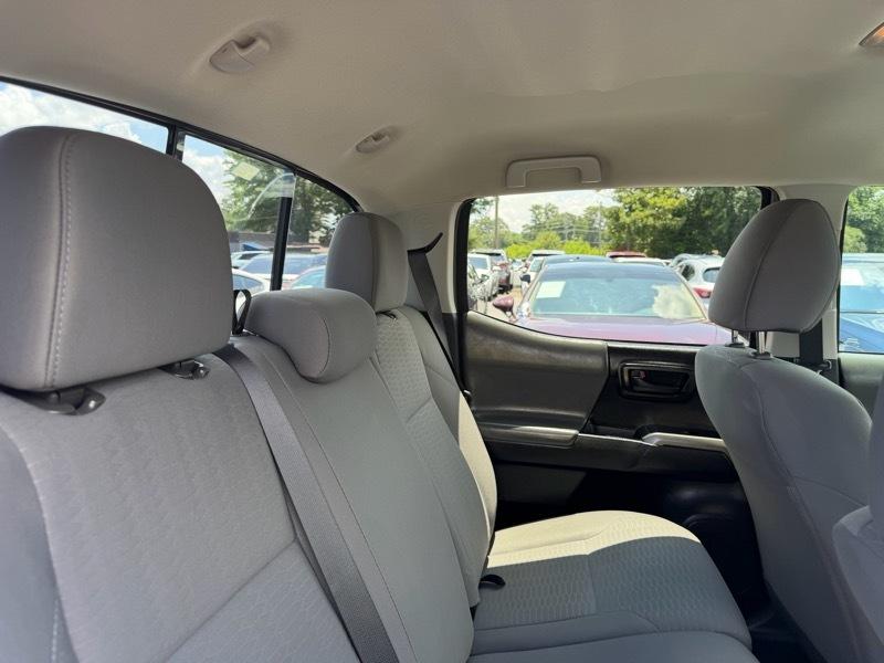 Toyota Tacoma 2WD Double Cab V6 AT SR5 (Natl) 2019
