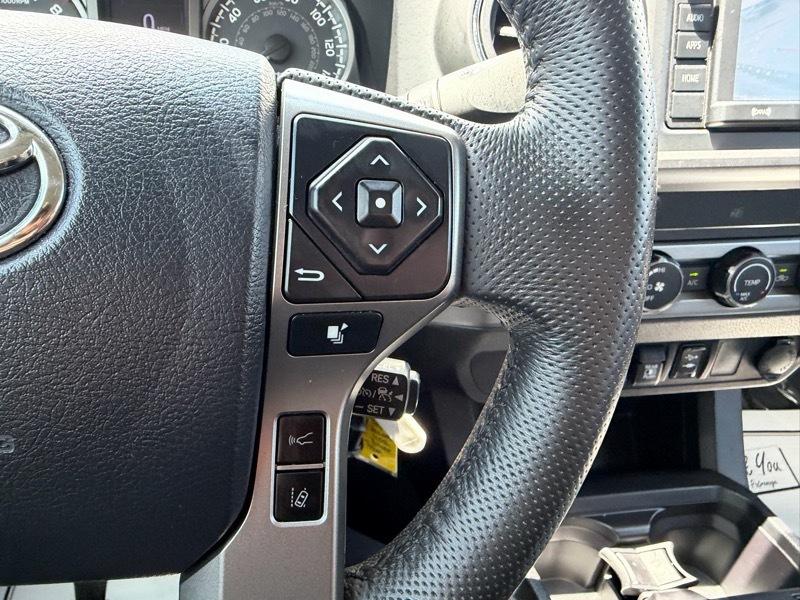 Toyota Tacoma 2WD Double Cab V6 AT SR5 (Natl) 2019