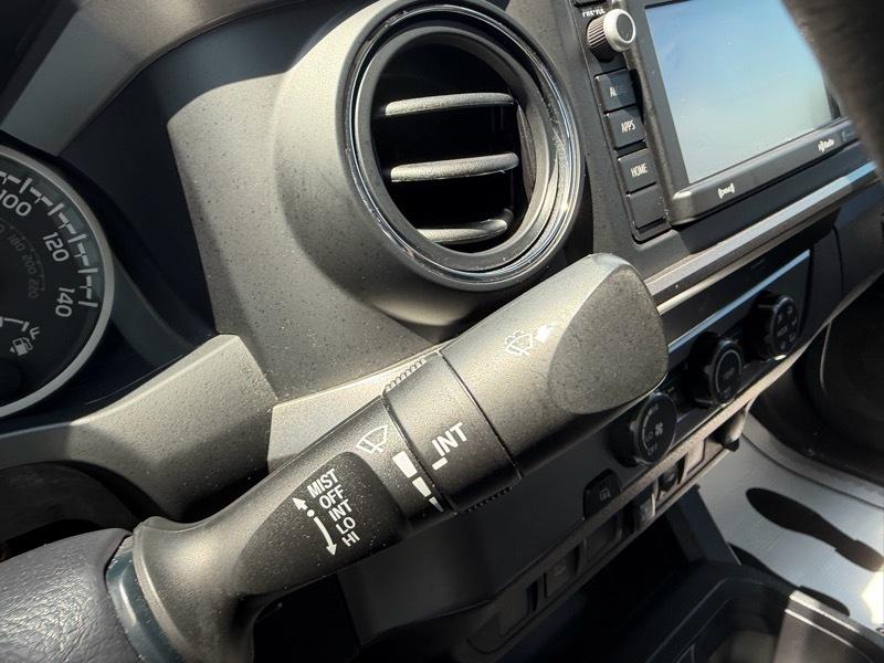 Toyota Tacoma 2WD Double Cab V6 AT SR5 (Natl) 2019