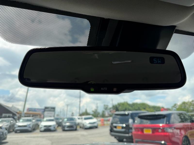 Toyota Tacoma 2WD Double Cab V6 AT SR5 (Natl) 2019