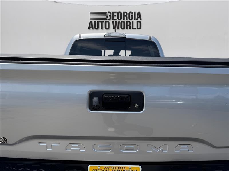 Toyota Tacoma 2WD Double Cab V6 AT SR5 (Natl) 2019