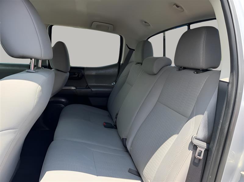 Toyota Tacoma 2WD Double Cab V6 AT SR5 (Natl) 2019