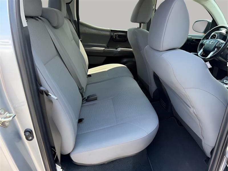Toyota Tacoma 2WD Double Cab V6 AT SR5 (Natl) 2019