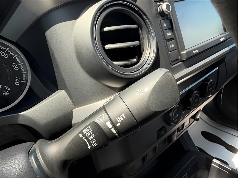 Toyota Tacoma 2WD Double Cab V6 AT SR5 (Natl) 2019