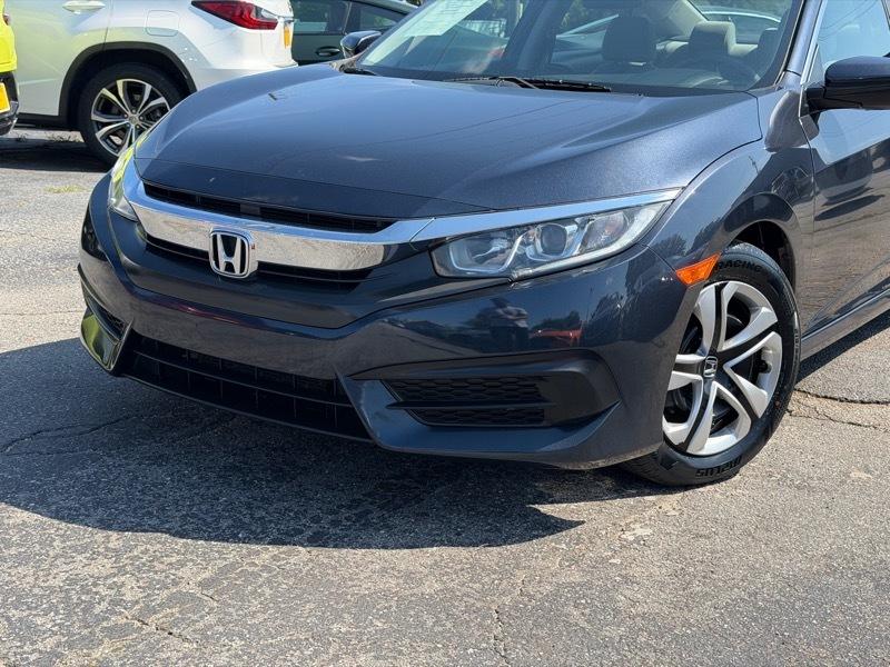 Honda Civic 4dr Sdn LX Auto 2017