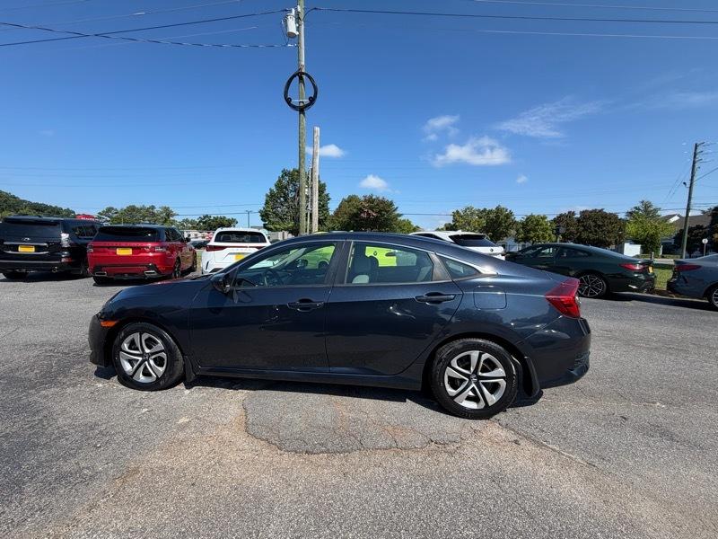 Honda Civic 4dr Sdn LX Auto 2017