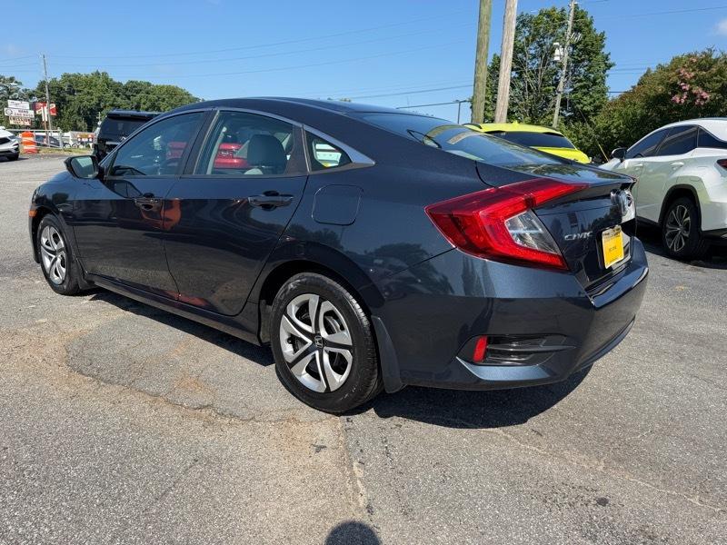Honda Civic 4dr Sdn LX Auto 2017