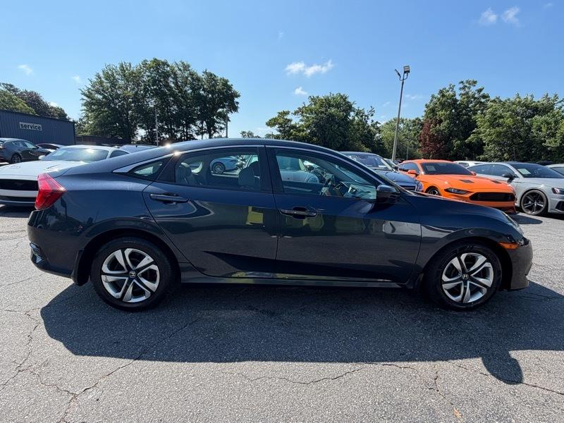 Honda Civic 4dr Sdn LX Auto 2017