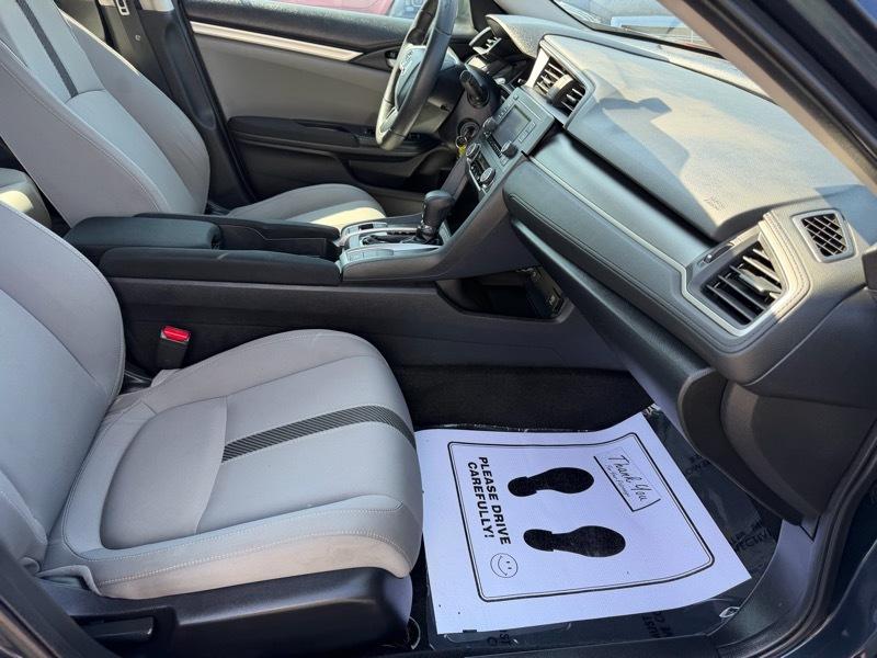 Honda Civic 4dr Sdn LX Auto 2017