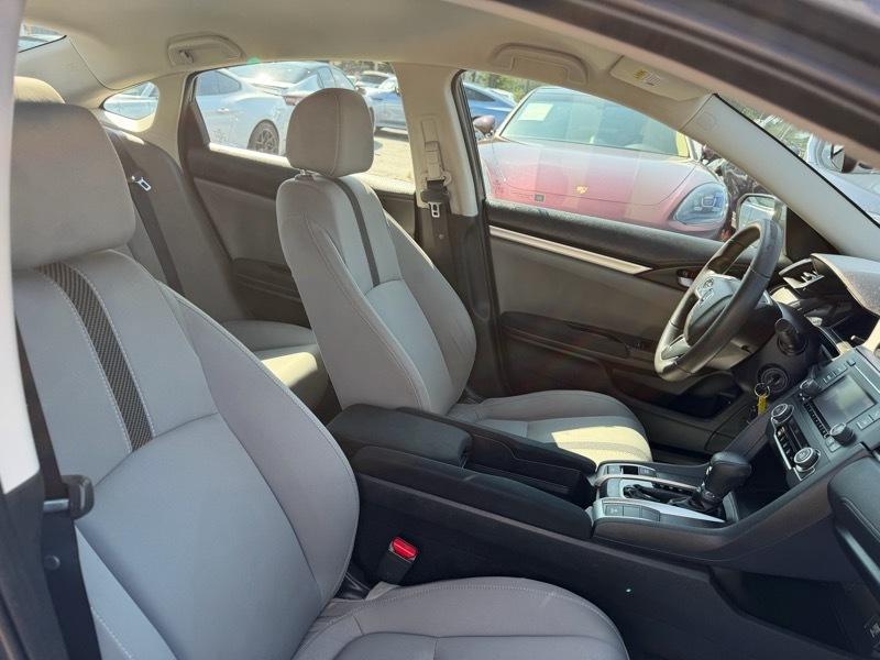 Honda Civic 4dr Sdn LX Auto 2017