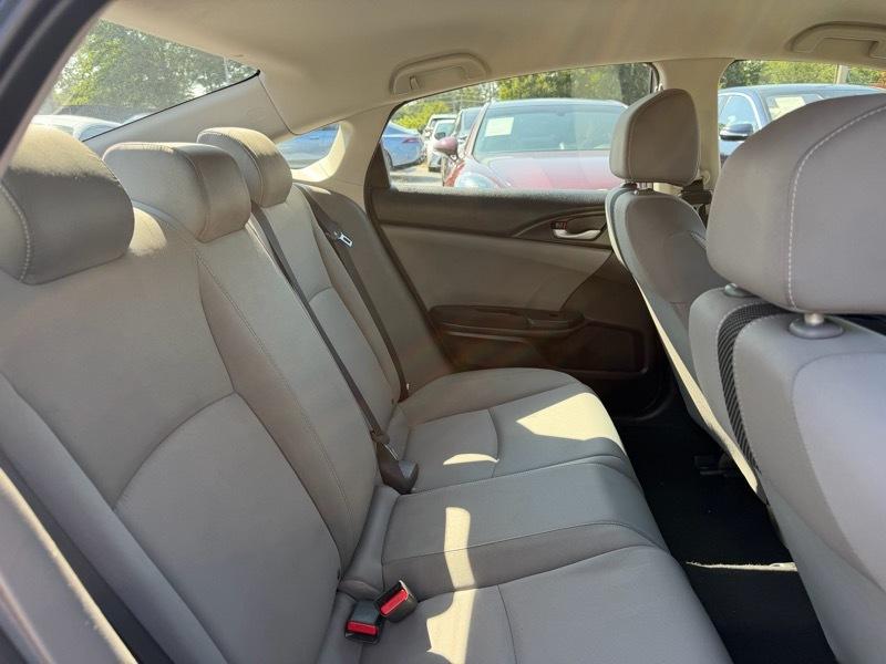 Honda Civic 4dr Sdn LX Auto 2017