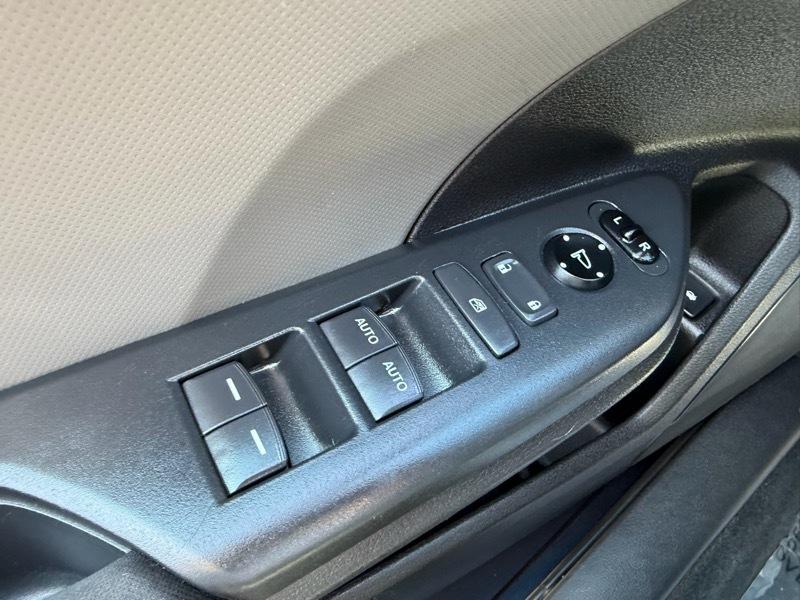 Honda Civic 4dr Sdn LX Auto 2017