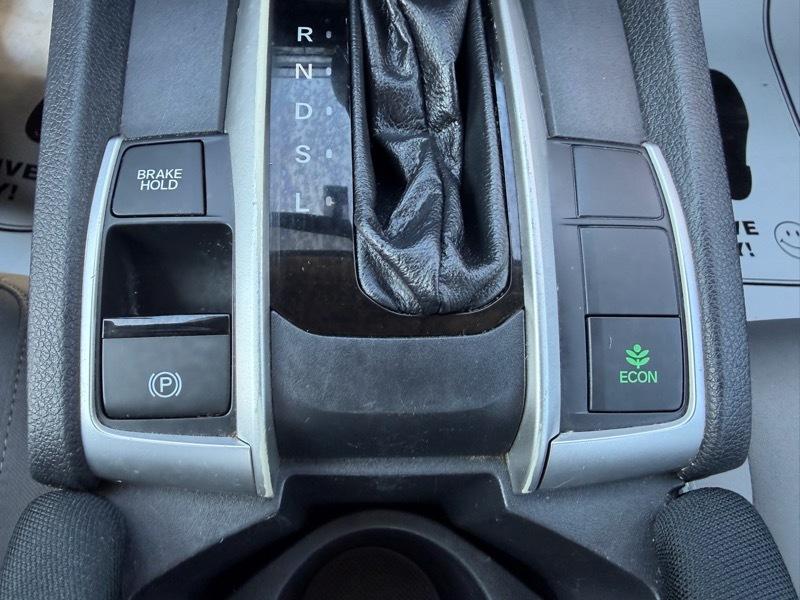 Honda Civic 4dr Sdn LX Auto 2017