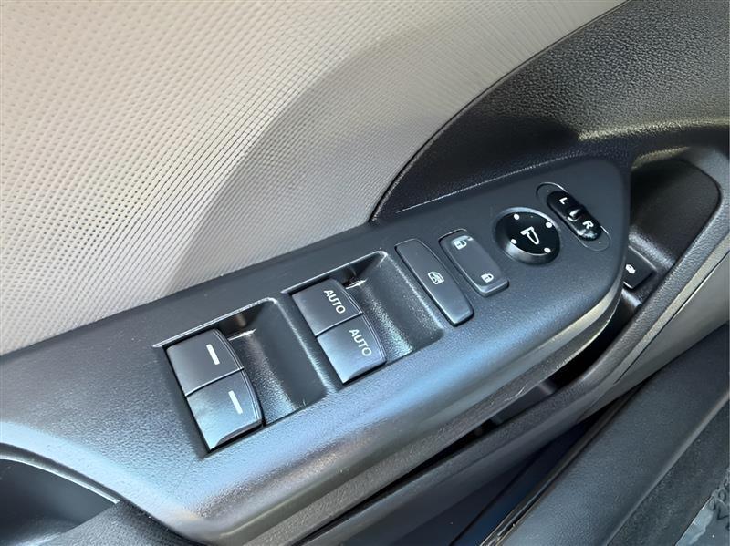 Honda Civic 4dr Sdn LX Auto 2017
