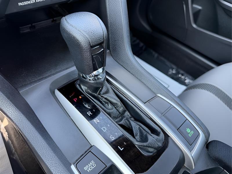 Honda Civic 4dr Sdn LX Auto 2017